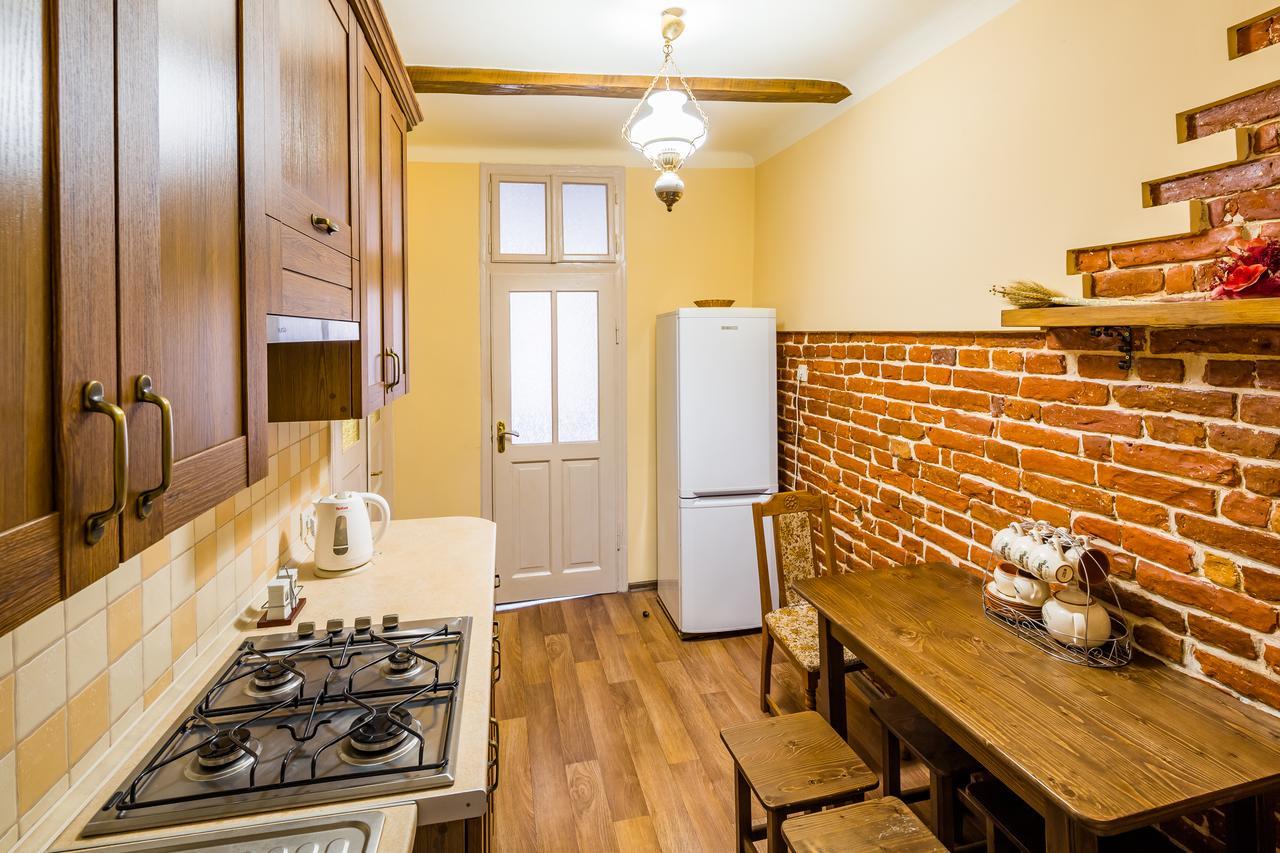 Apartment Krakivska 15 Lviv Exterior photo